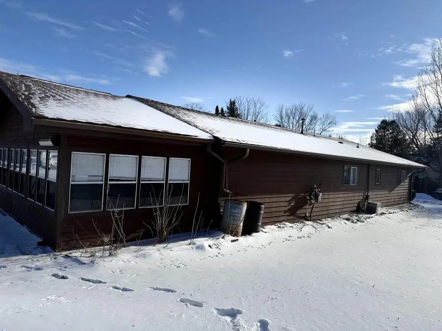 201 N 4th Ave W, Washburn, WI 54891 - Image #3