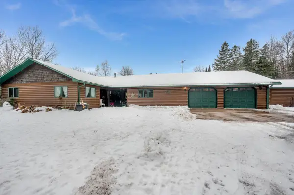 6813 S 18th Street Rd, Lake Nebagamon, WI 54849