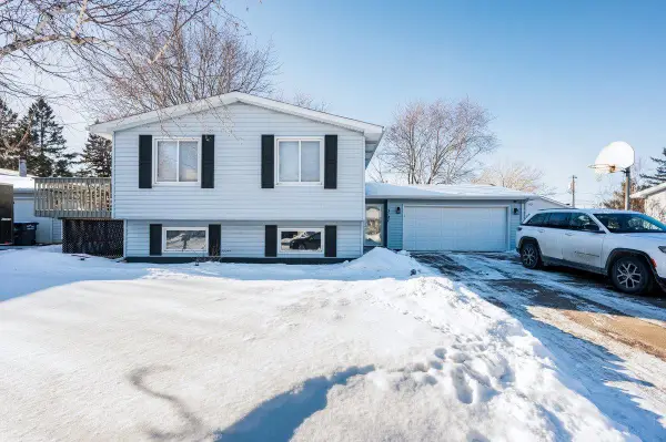 3107 Hughitt Ave, Superior, WI 54880