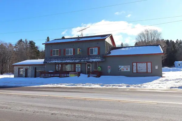 22195 Hwy 63, Grand View, WI 54839