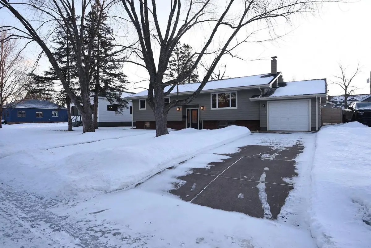 1217 6th Ave W, Ashland, WI 54806 - #1