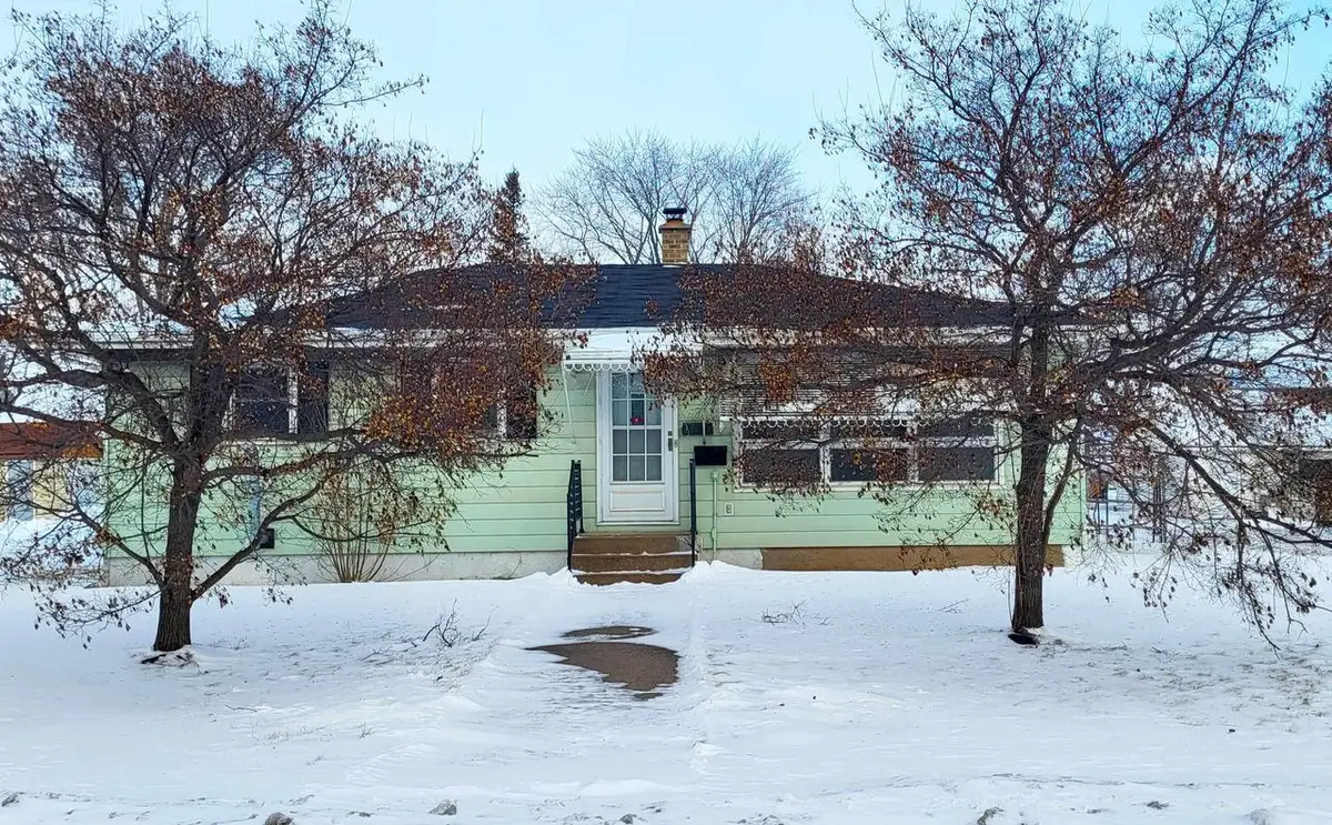 207 E 3rd St, Superior, WI 54880 - #1