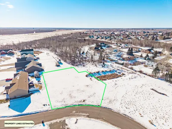 14 Spartan Circle Dr, Superior, WI 54880