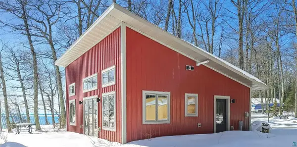 1117 South Shore Rd, La Pointe, WI 54850