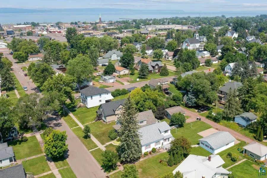 814 3rd Ave W, Ashland, WI 54806 - #2