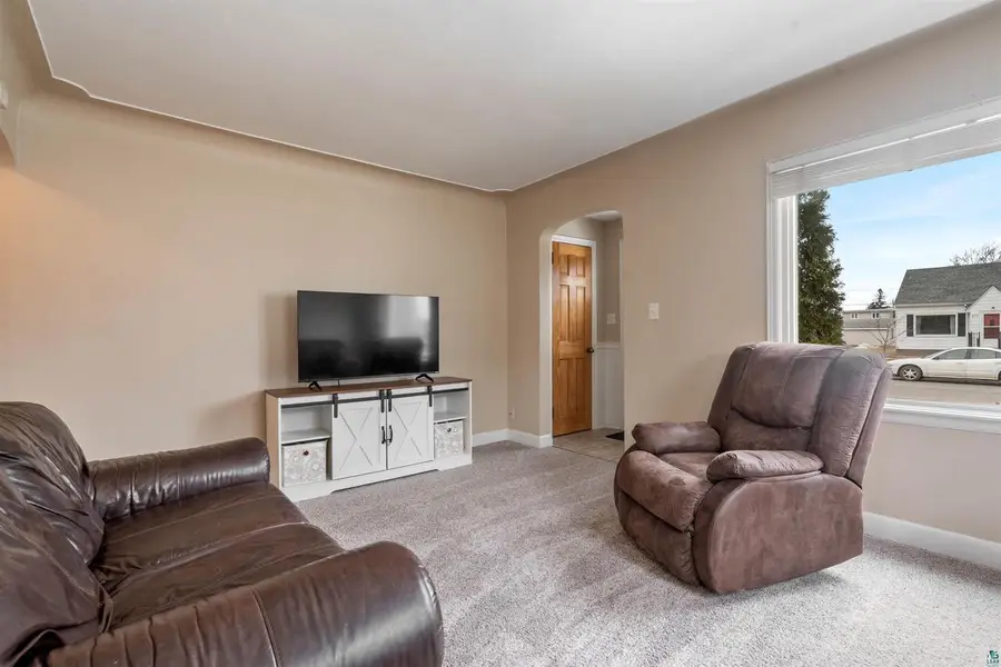 712 Lincoln St, Superior, WI 54880 - #3