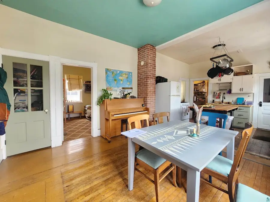 1301 6th Ave W, Ashland, WI 54806 - #2