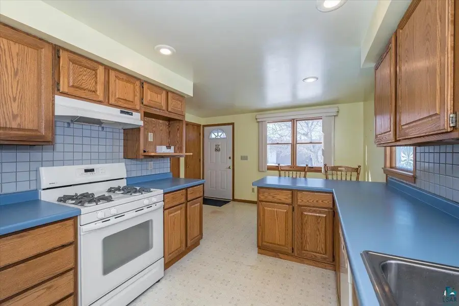 818 Lincoln St, Superior, WI 54880 - #2