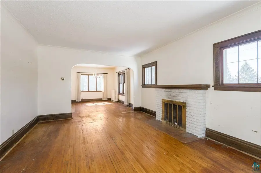 302 E 8th St, Superior, WI 54880 - #2