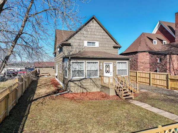 1821 E 4th St, Superior, WI 54880