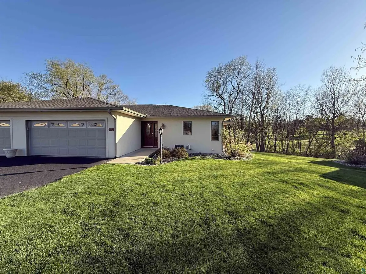 502 Spring Creek Cr, Baraboo, WI 53913 - #1