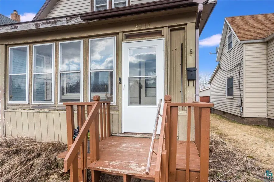 5517 Oakes Ave, Superior, WI 54880 - #3