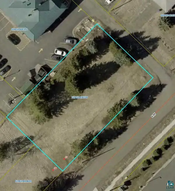 57 3rd St, Superior, WI 54880