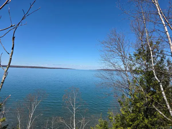 2572 North Shore Rd, La Pointe, WI 54850