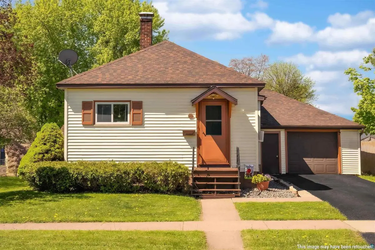 513 Willis Ave, Ashland, WI 54806 - #1
