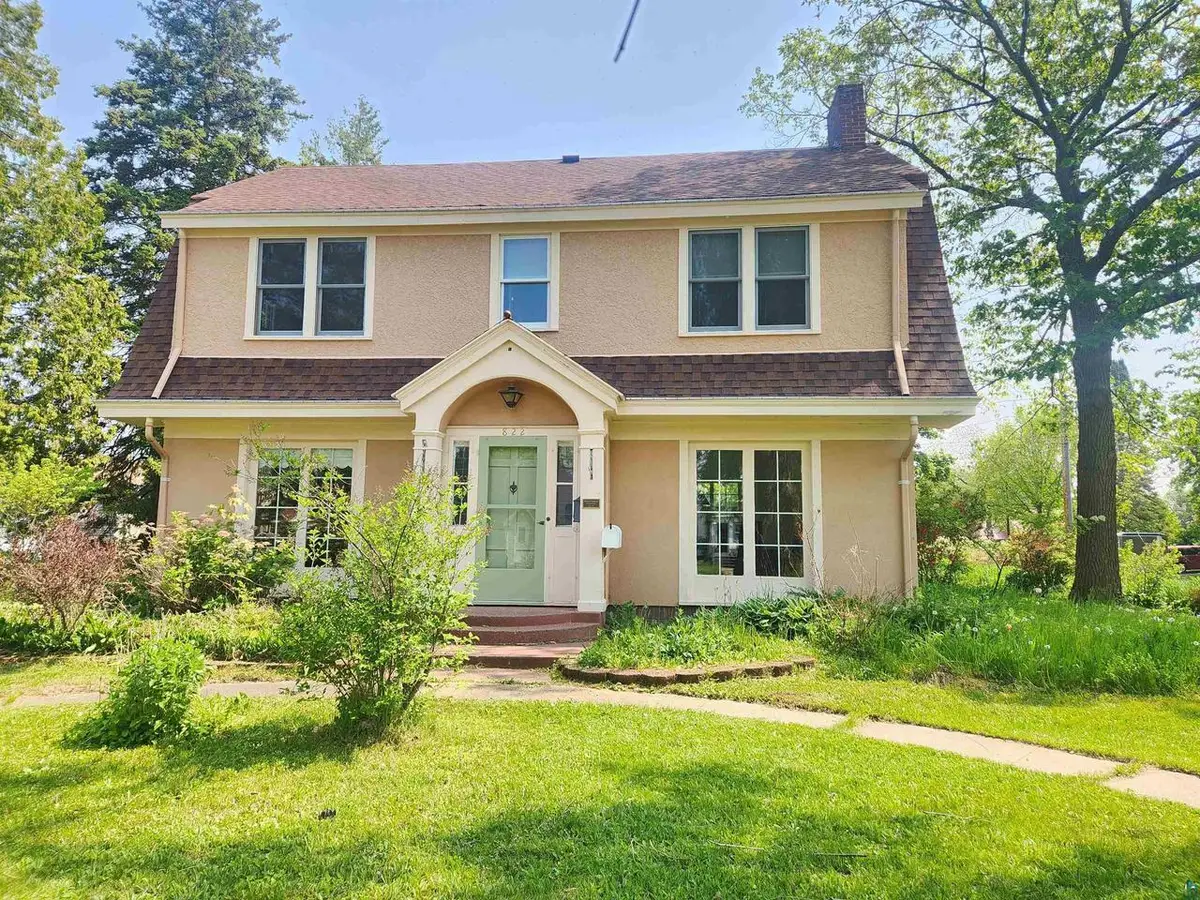 822 MacArthur Ave, Ashland, WI 54806 - #1