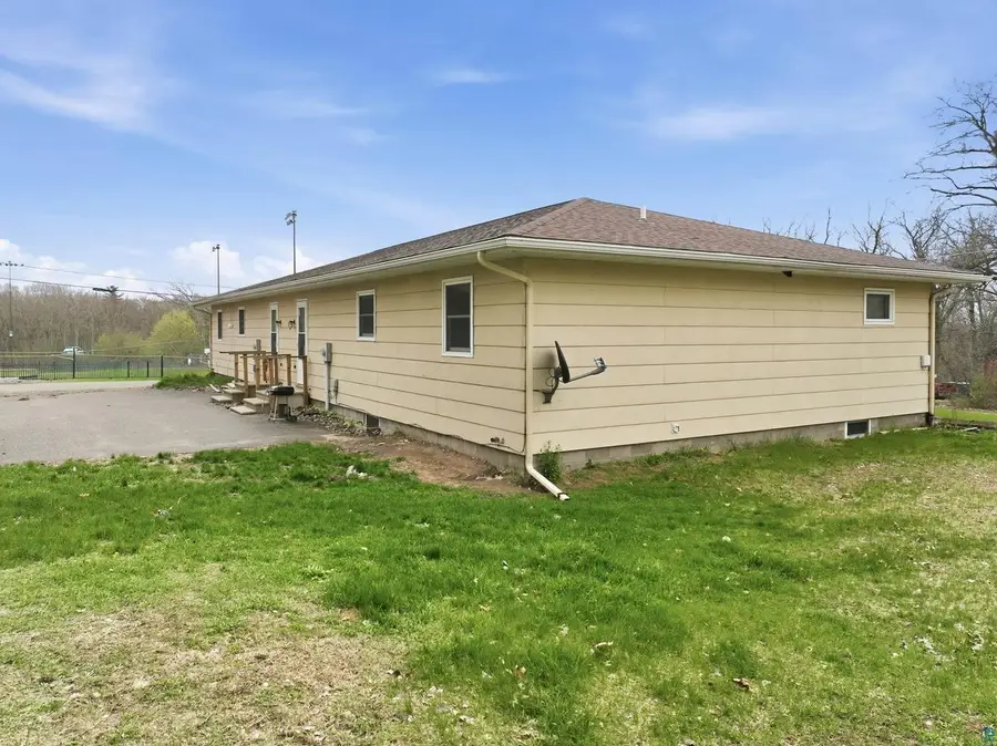 916-918 Michigan St, Spooner, WI 54801 - #3