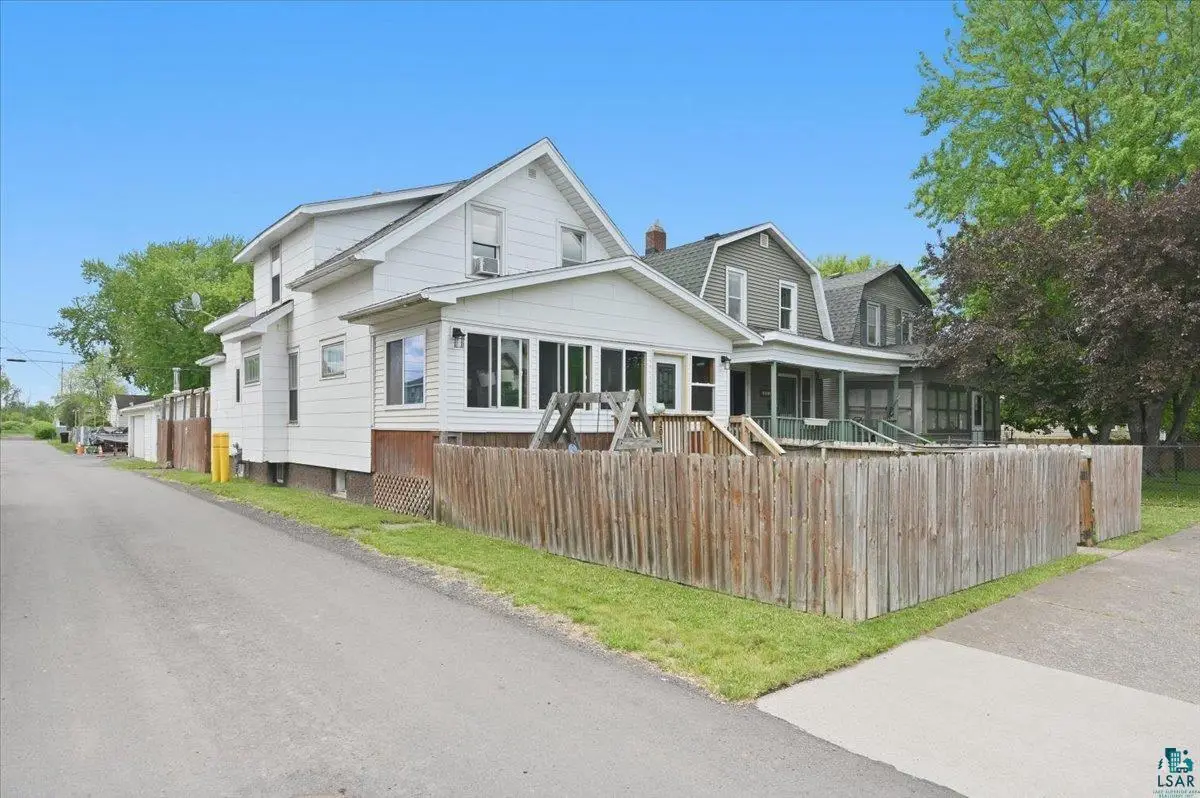 2019 Banks Ave, Superior, WI 54880 - #1
