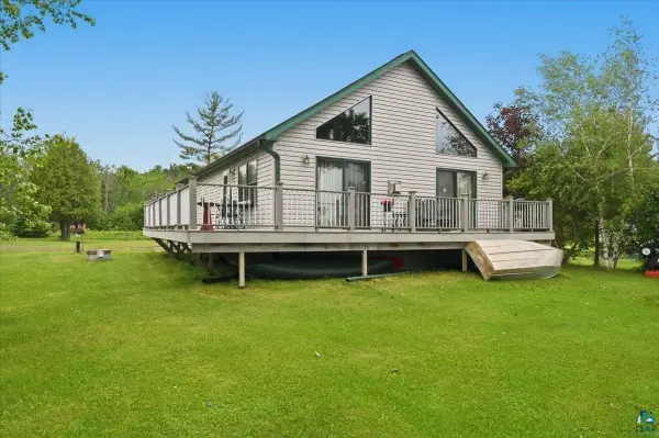 8162 S Dowling Lk Rd W, Superior, WI 54880