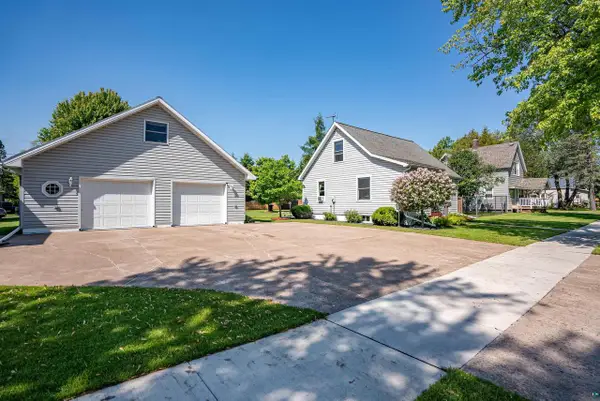 2822 E 6th St, Superior, WI 54880