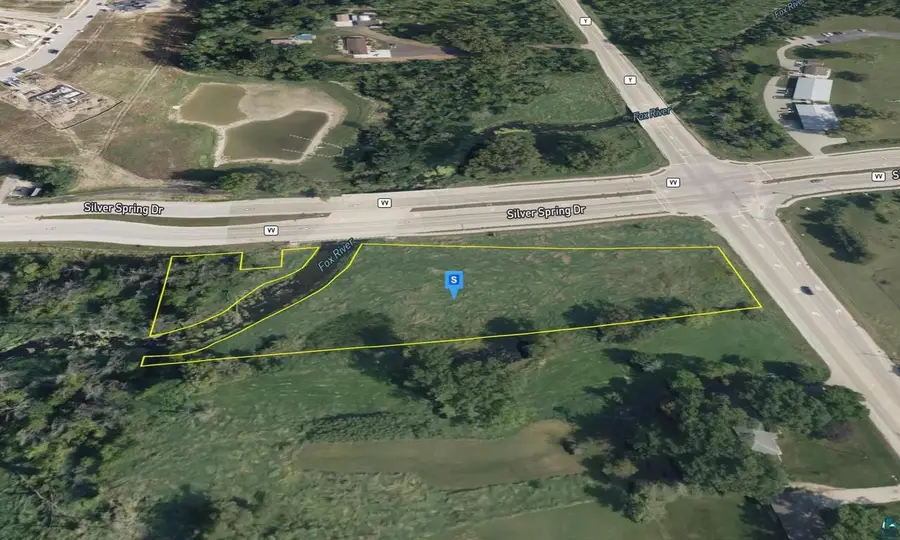 N56W20225 Silver Spring Dr, Menomonee Falls, WI 53051 - #3