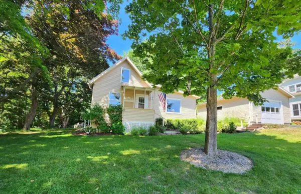 17 S 8th St, Bayfield, WI 54814
