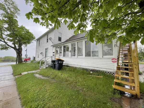 1222 Lakeshore Dr, Ashland, WI 54806