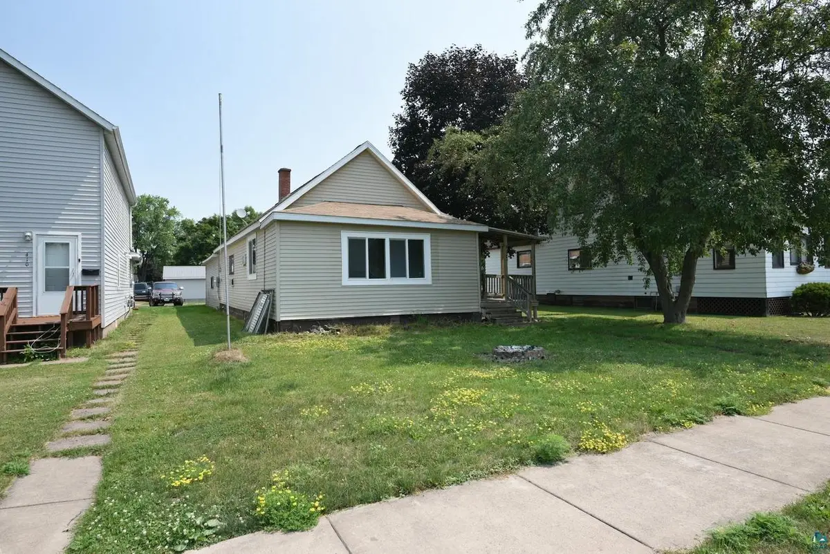 412 11th Ave E, Ashland, WI 54806 - #1