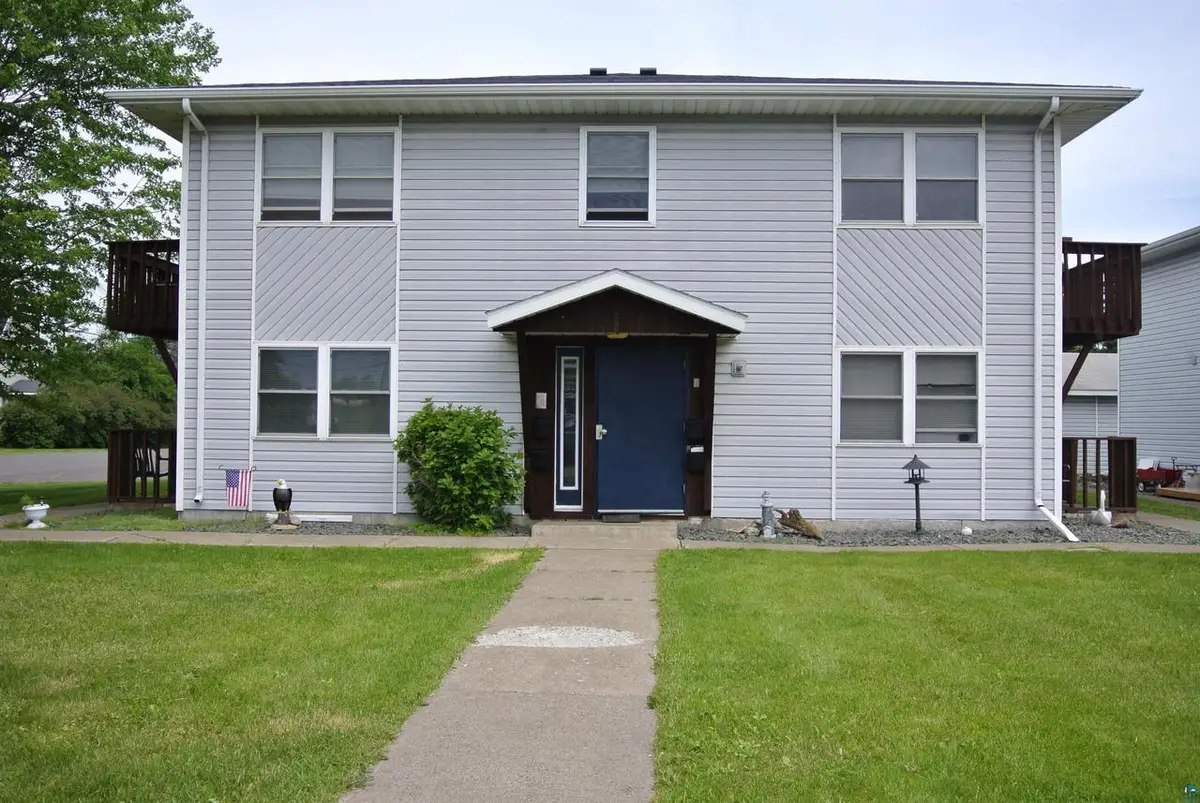 47 E 4th St, Superior, WI 54880 - #1