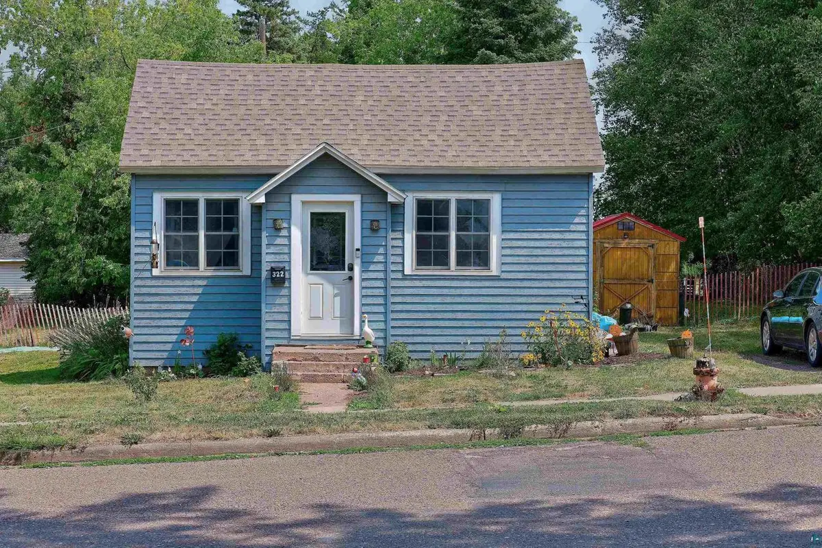 322 5th Ave E, Ashland, WI 54806 - #1
