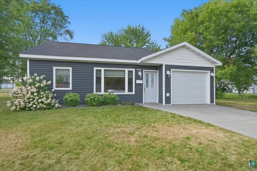 5729 Oakes Ave, Superior, WI 54880 - #2