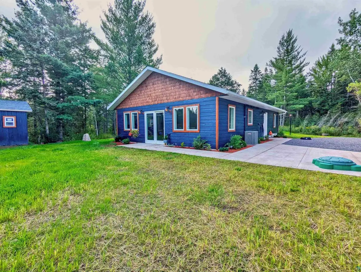 3588 E Hunter Rd, Superior, WI 54880 - #1