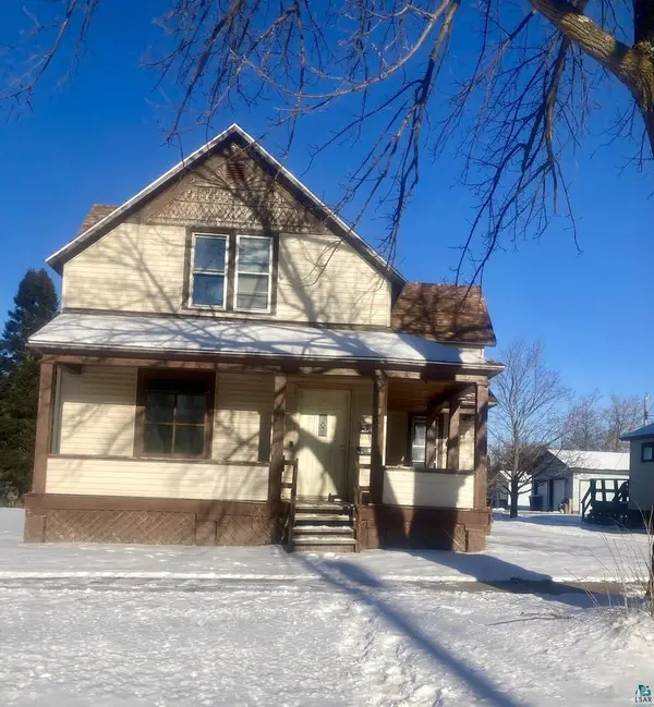 312 11th Ave E, Ashland, WI 54806