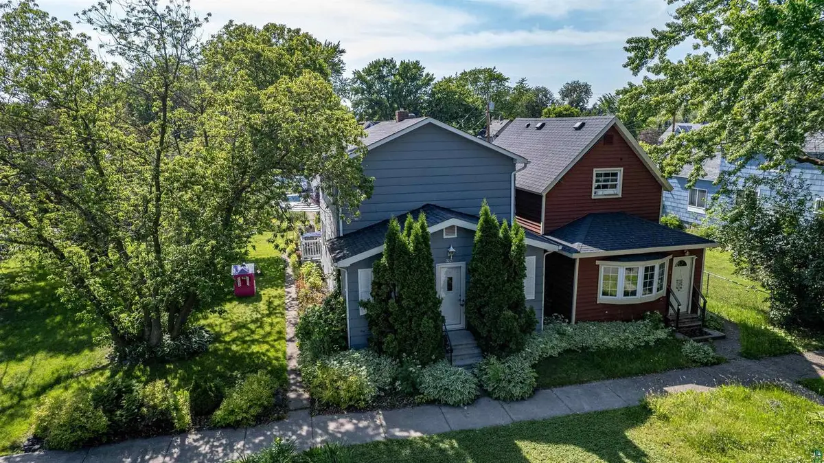 2021 Ohio Ave, Superior, WI 54880 - #1