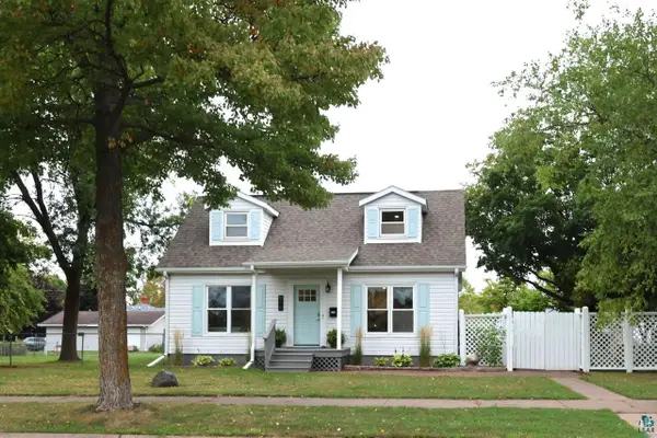 914 3rd Ave E, Ashland, WI 54806