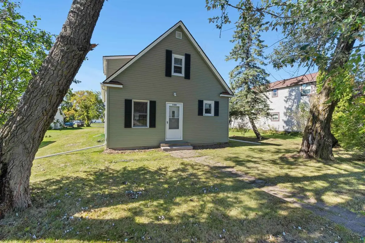 6409 Banks Ave, Superior, WI 54880 - #1