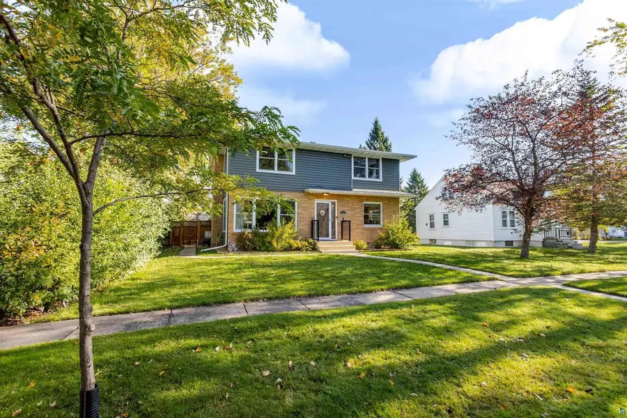 1007 E 4th St, Superior, WI 54880 - #2