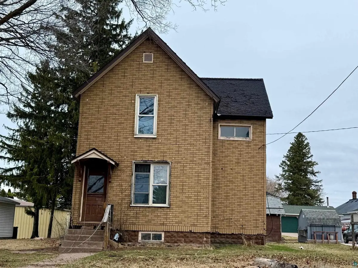 612 15th Ave W, Ashland, WI 54806 - #1