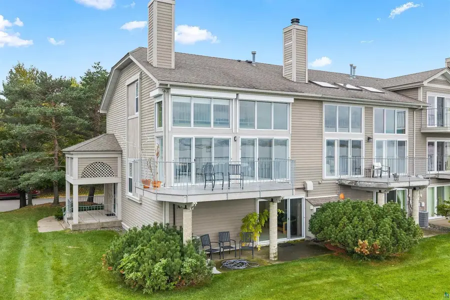 509 Marina Dr, Superior, WI 54880 - #2