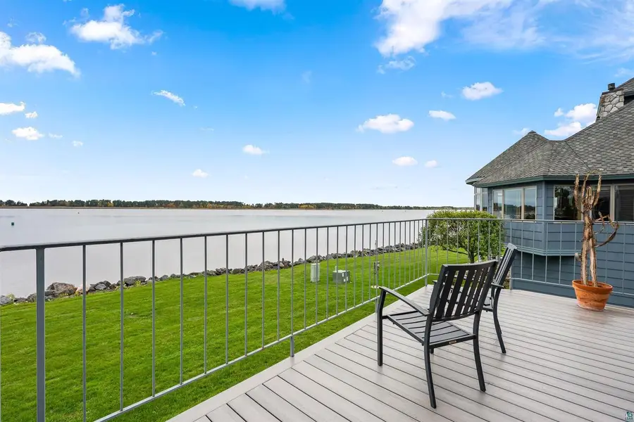 509 Marina Dr, Superior, WI 54880 - #3