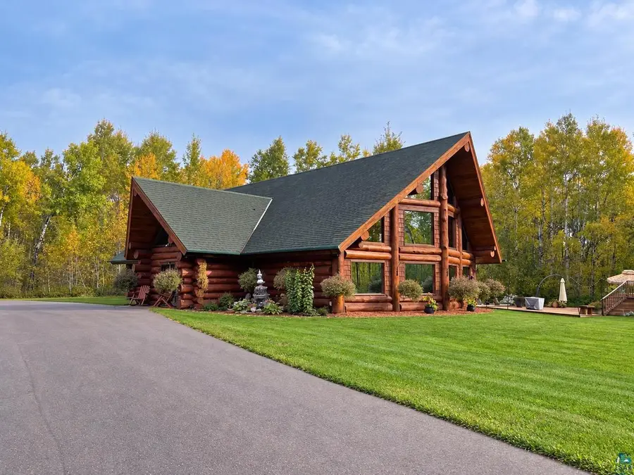 2423 E State Highway 105, Superior, WI 54880 - #2