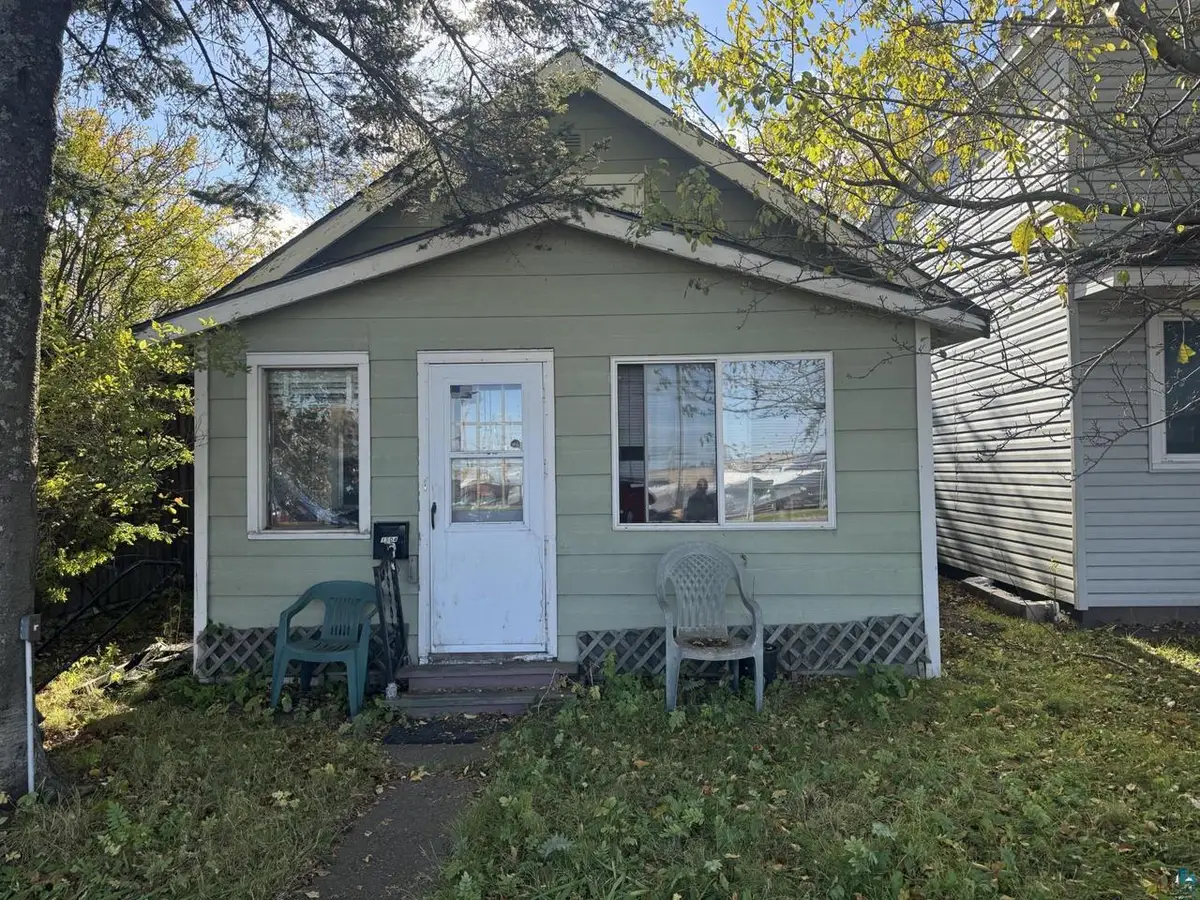 1504 Broadway St, Superior, WI 54880 - #1