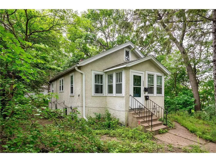 1122 Raleigh Street, Saint Paul, MN 55108 - #3