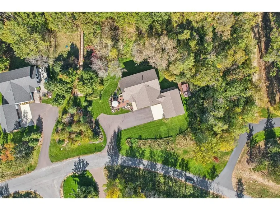 902 Crane Hill Trail, Hudson, WI 54016 - Image #3