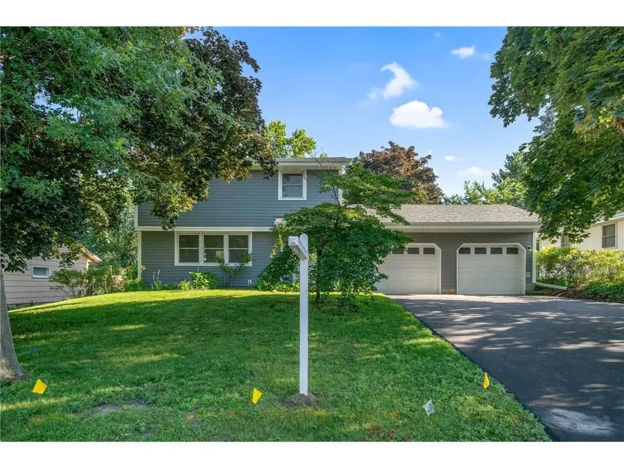 2205 Mapleview Avenue, Saint Paul, MN 55109 - #3