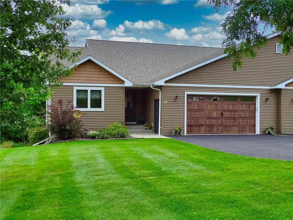 222 Country Lane Lane, Durand, WI 54736 - #1