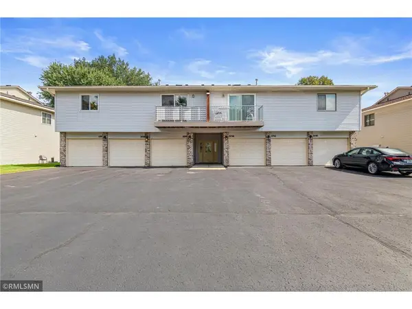 3300 Greenbrier Street #3300C, Vadnais Heights, MN 55127