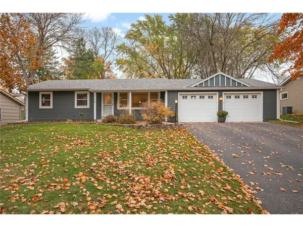 3708 Rolling View Drive, Saint Paul, MN 55110