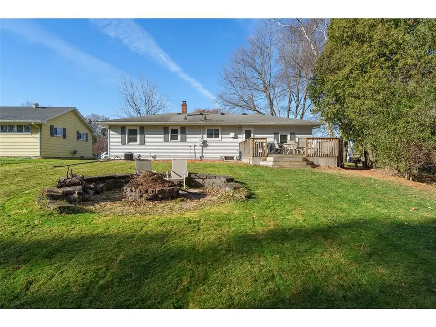 305 S Clark Street, Thorp, WI 54771 - Image #3