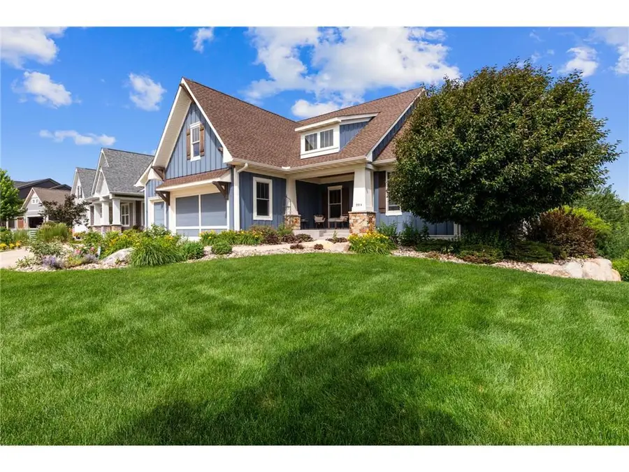 9914 8th Street, Lake Elmo, MN 55042 - #2